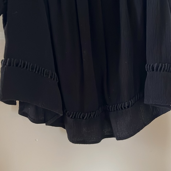 Black cropped off the shoulder top - Picture 4 of 4